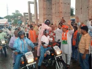 प्रधानमंत्री के जन्मदिन पर वाराणसी से वडनगर तक सेवा संकल्प बाइक यात्रा का मोहनसराय में हुआ भव्य स्वागत